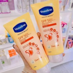 Serum Dưỡng Thể Vaseline Chống Nắng Sáng Da Healthy Bright Daily Protection & Brightening Serum SPF 50+ PA++++ 300ml