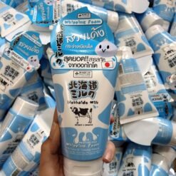 Sữa rửa mặt dưỡng ẩm và mịn da Made In Nature Hokkaido 100g