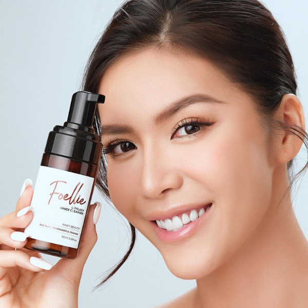 Dung dịch vệ sinh cân bằng độ PH Foellie Luvilady Inner Cleanser 100ml