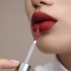 Son kem nhung lì Into You Espresso Lip Matte 2.2g