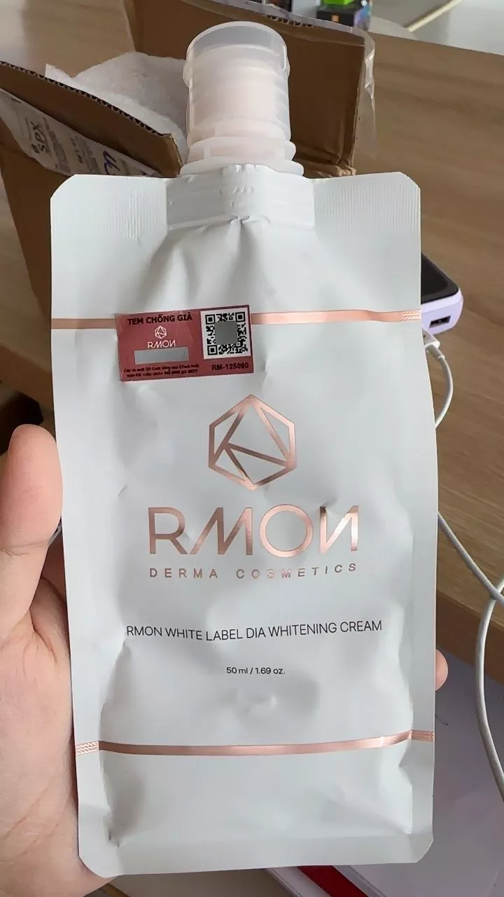 Kem Dưỡng Trắng Da Body Rmon White Label Dia Whitening Cream