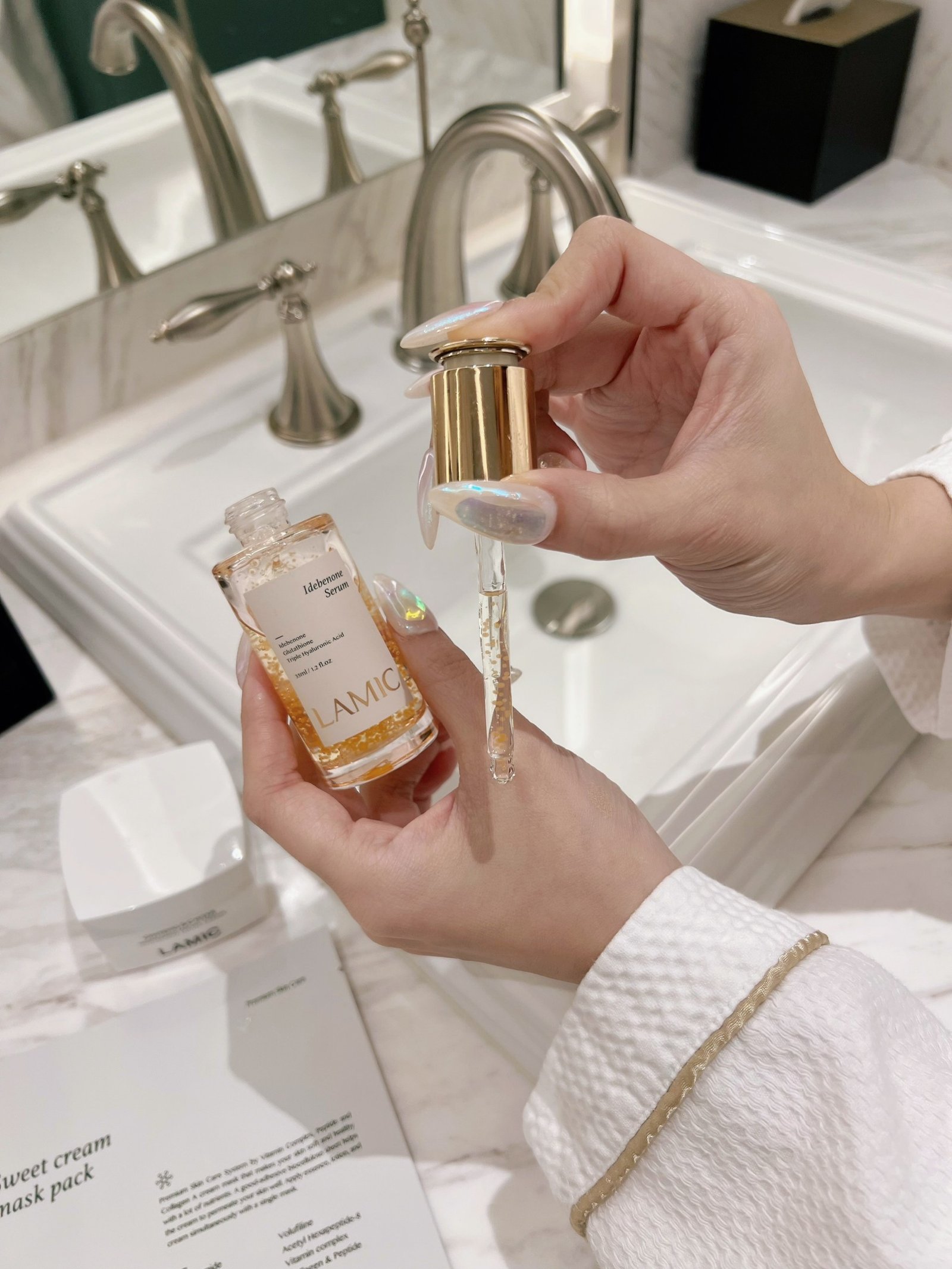 Serum cấp ẩm, hỗ trợ dưỡng trắng và phục hồi da botox tươi LAMIC 35ml